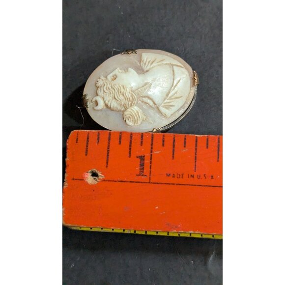 vintage Antique Carved Shell Cameo Brooch Of Goddess In Brass Setting Oval Pin - Picture 7 of 7
